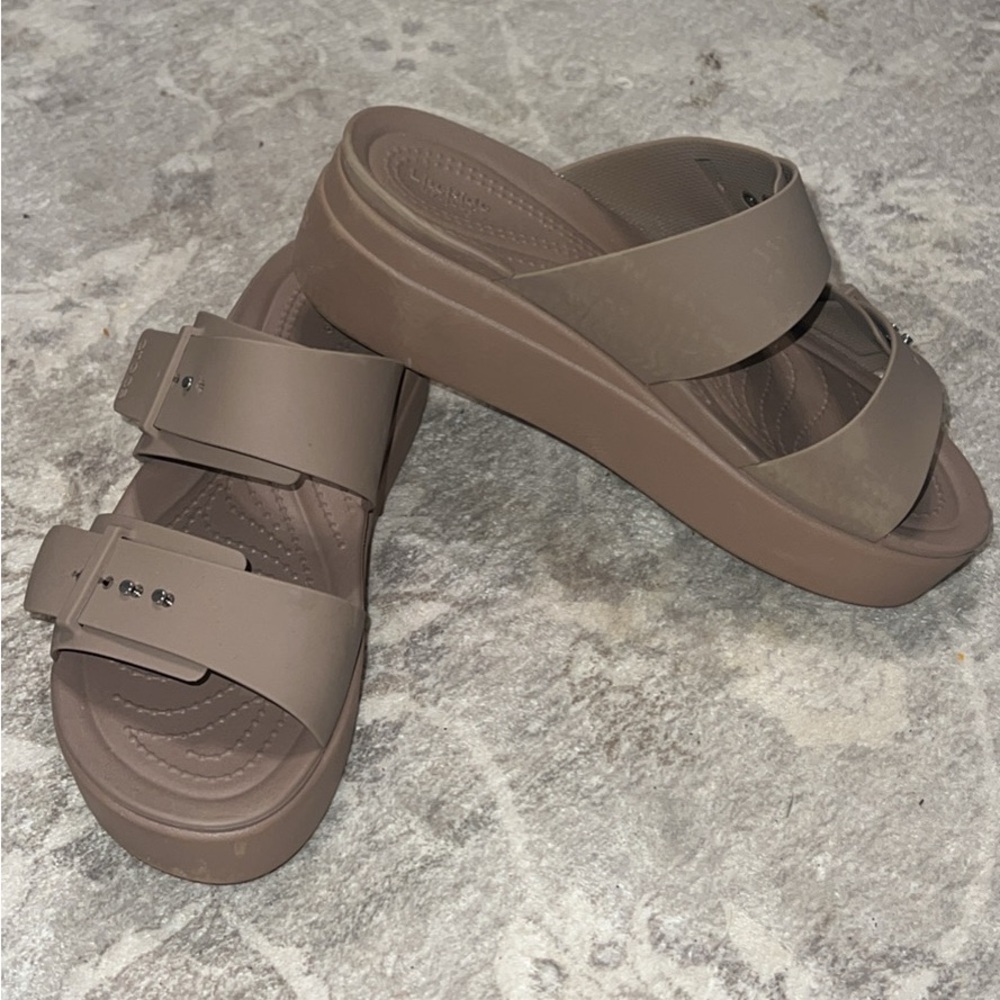 Croc platform sandals